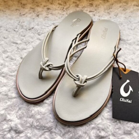 NEW Olukai AKA Flip Flop‎ In Iridescent Vapor Women’s Gray / Pink Size 10 NWT - Picture 8 of 12